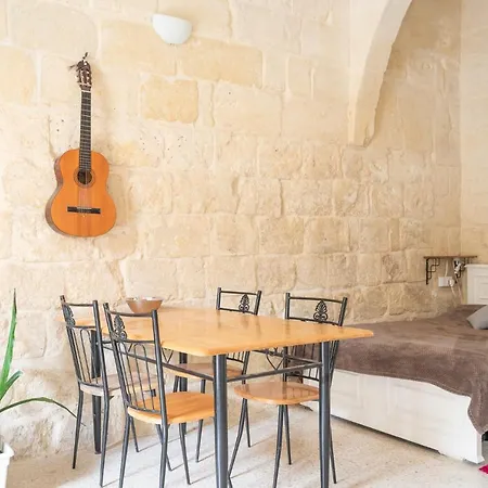 شقة Roam Gozo - 47 - 300yr Old Farm Converted Into Welcoming Tiny