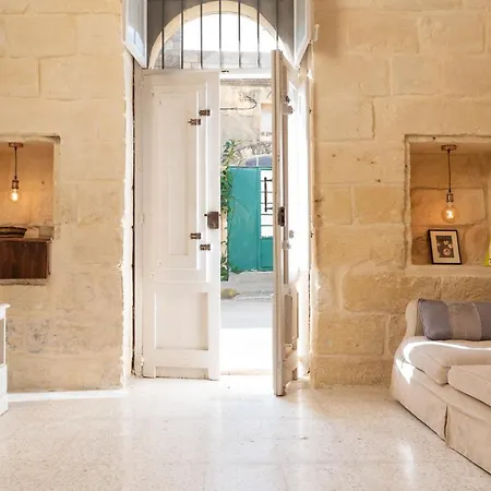 Roam Gozo - 47 - 300yr Old Farm Converted Into Welcoming Tiny شقة Xewkija