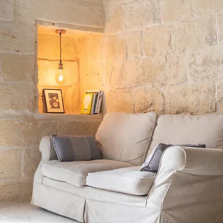 Roam Gozo - 47 - 300yr Old Farm Converted Into Welcoming Tiny Xewkija